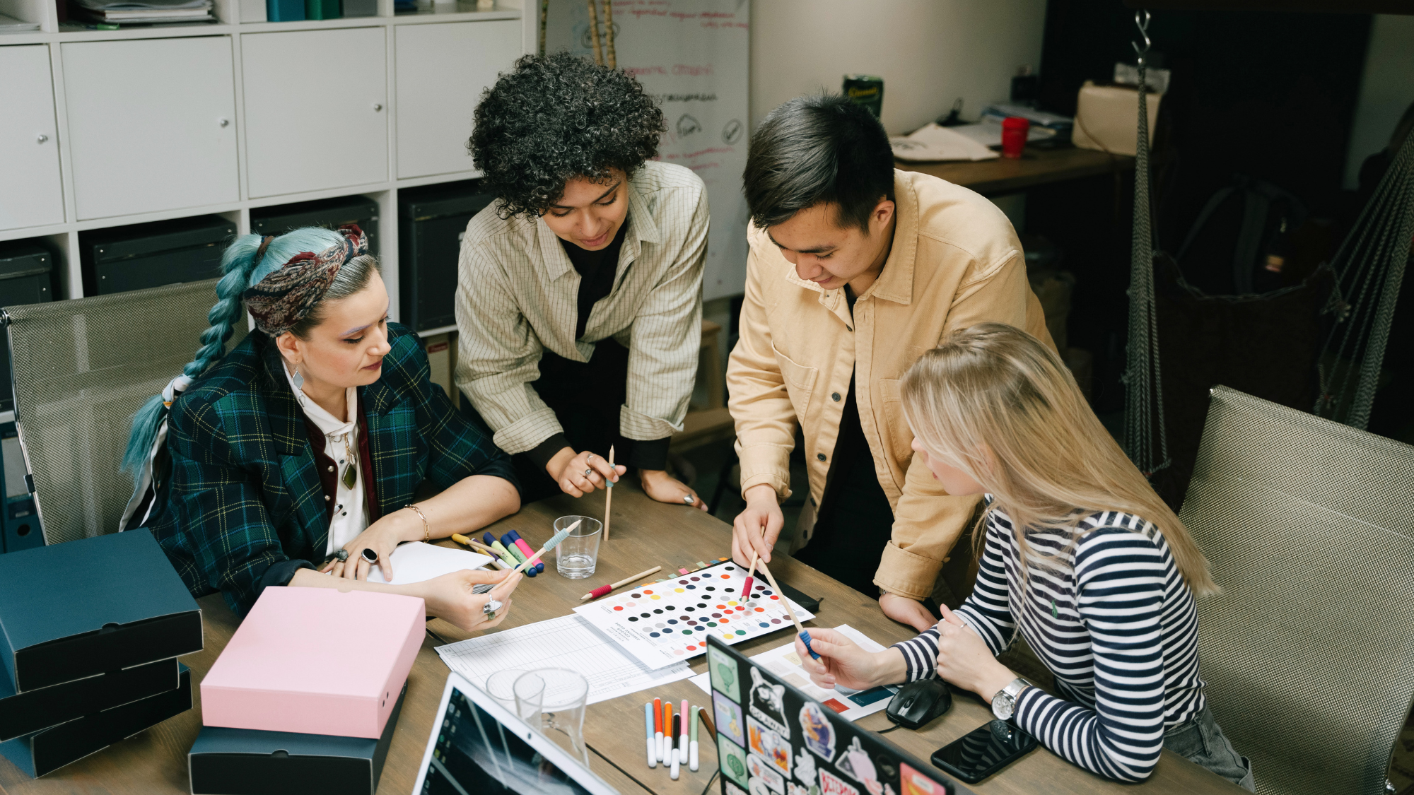 Cómo Crear una Estrategia de Marketing para tu Servicio Navideño